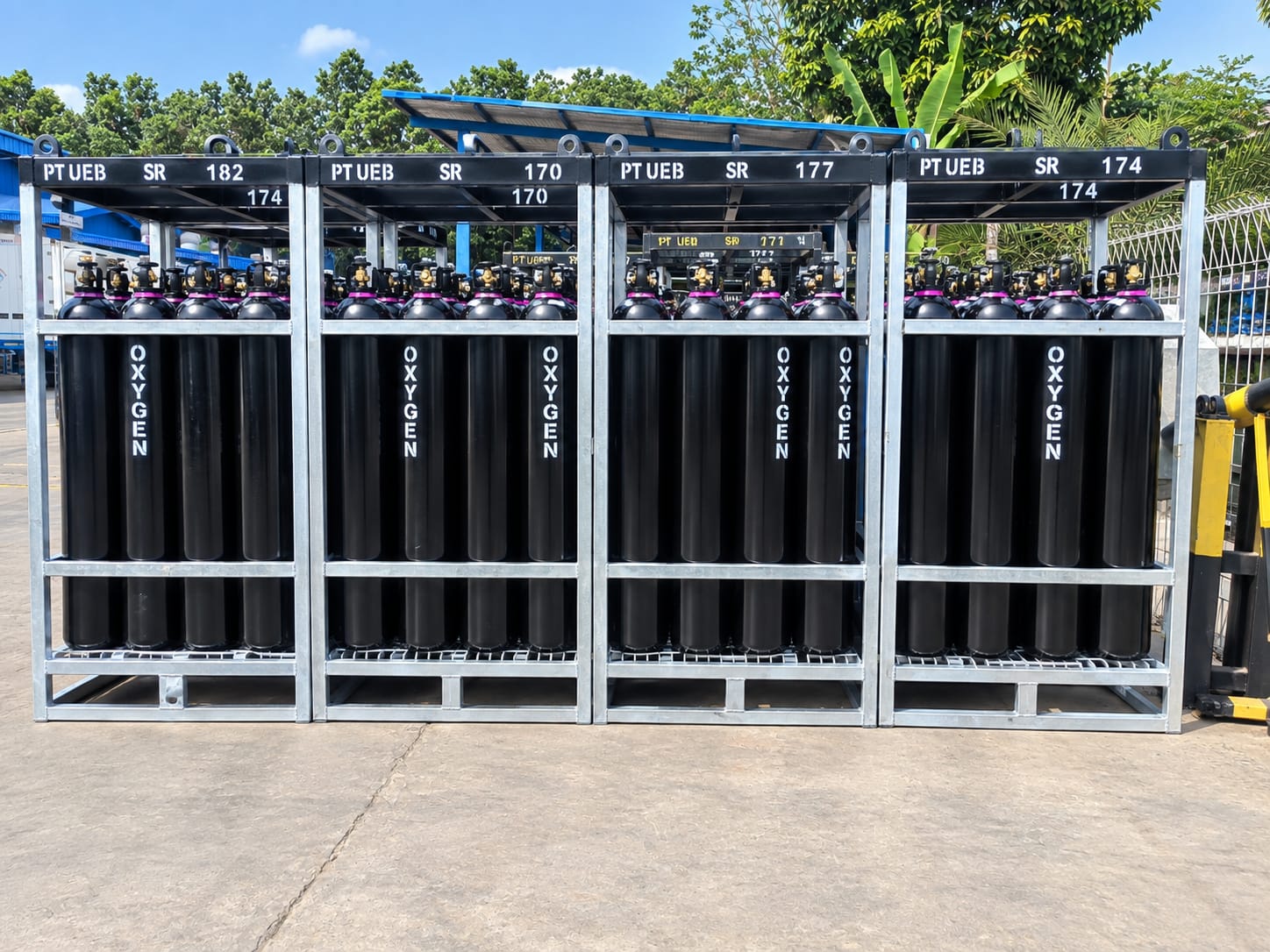 Oxygen gas cylinders